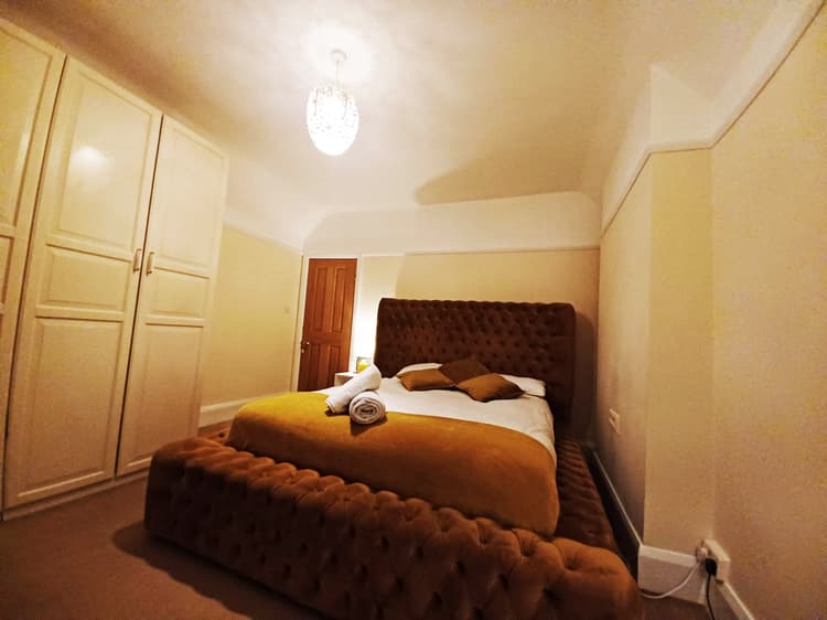 The Golden Suite King Room Hertfordshire