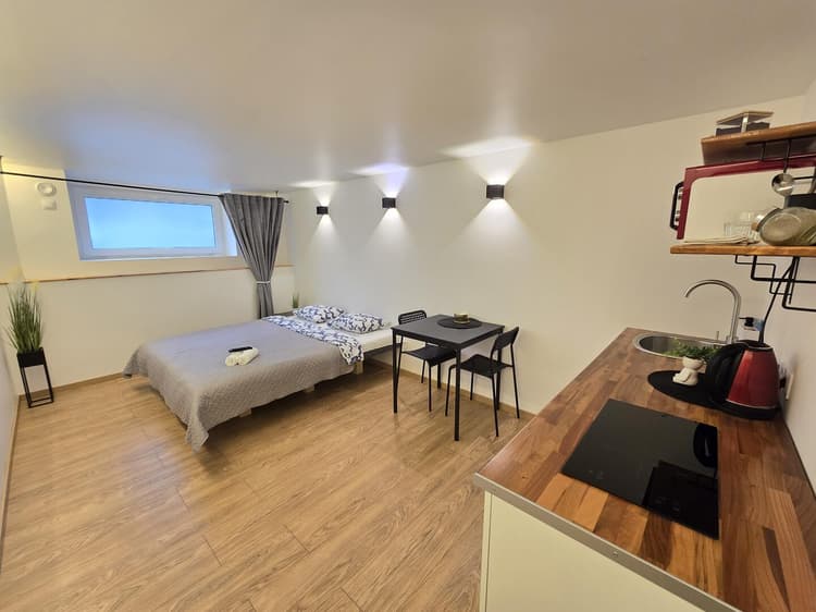 T7 Studio apartment