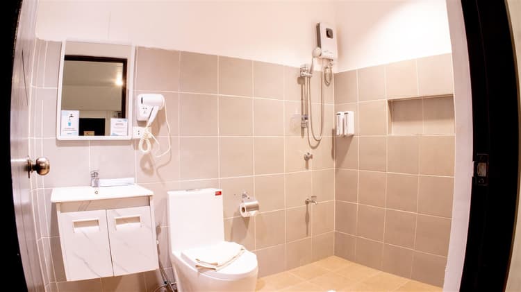 Family room only for 8