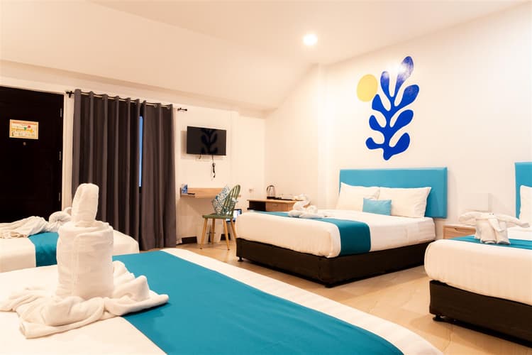 Family room only for 8