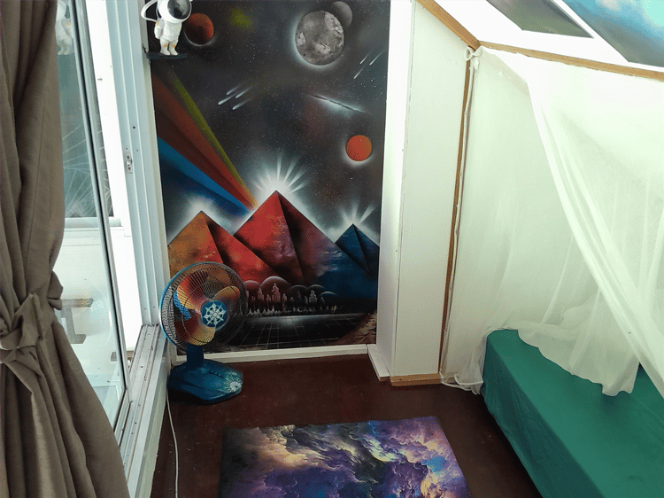 Cosmic Pod (Mini Room)