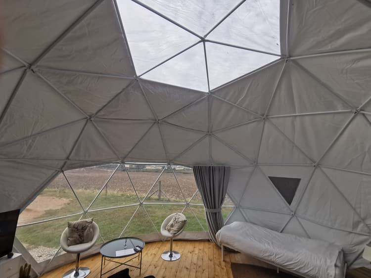 5 Star Dome Hottub Firepit BBQ