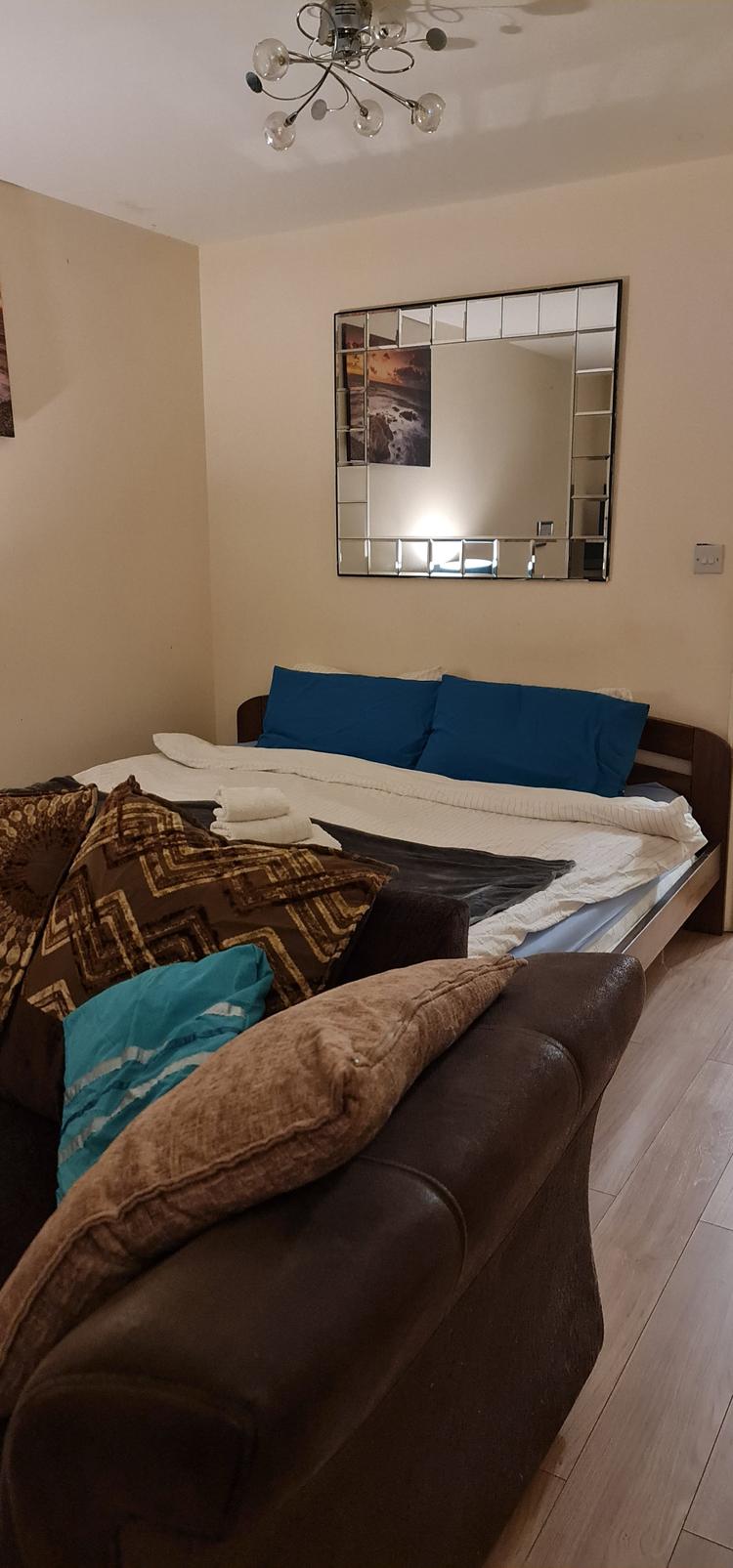 Rookery 1 - Deluxe Triple Super King Suite