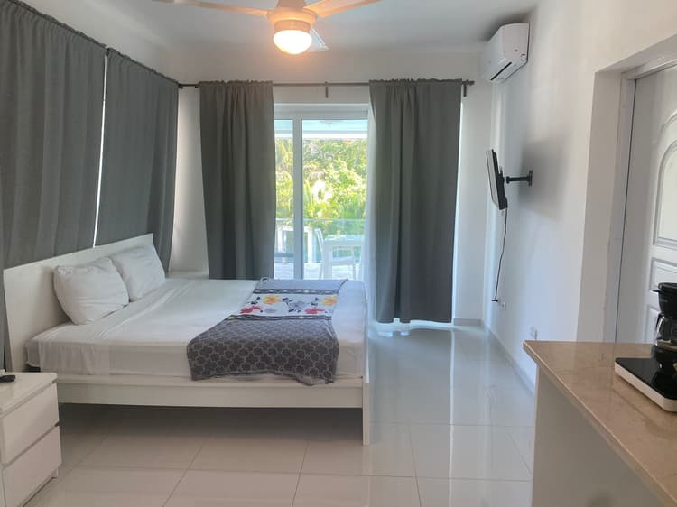 B12 · APT. Estudio B12 Perla Marina