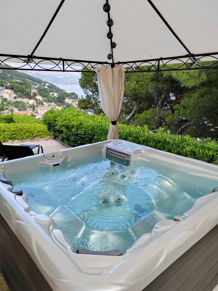 Apartment Garden with spa