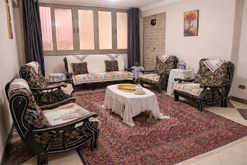 Gadou Twin Room - Shared Apartment Access Al Zehour