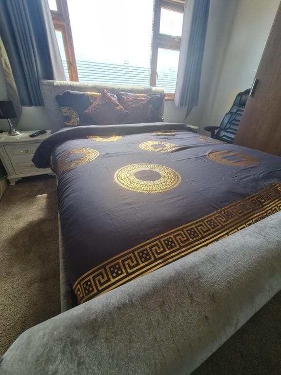 The Rushdon 3 - King