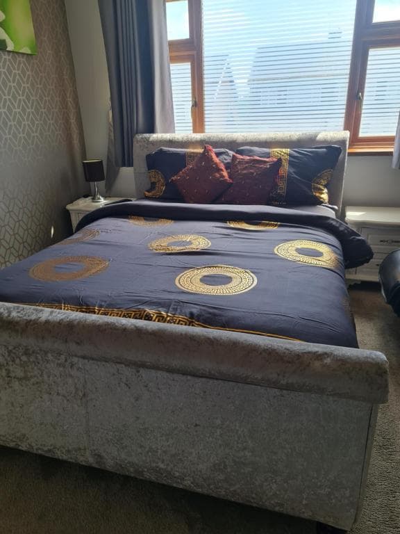 The Rushdon 3 - King