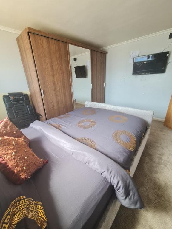 The Rushdon 3 - King