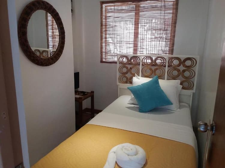 Twin Bed Private Room