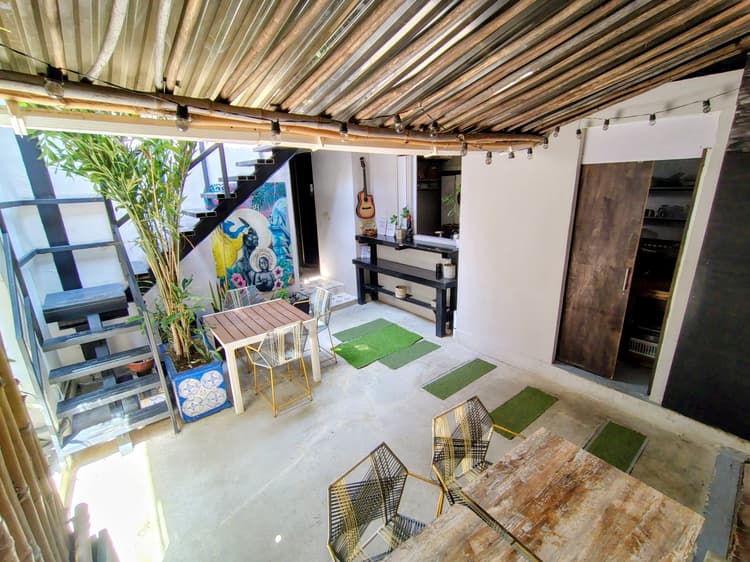 Rent the Entire La Antigua Cápsula Hostel in Getsemaní, Cartagena- Alquila el Hostal La Antigua Cápsula Completo
