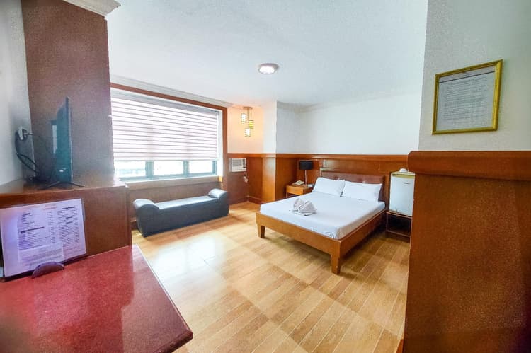 1 Double Bed - Seaside Grand Room