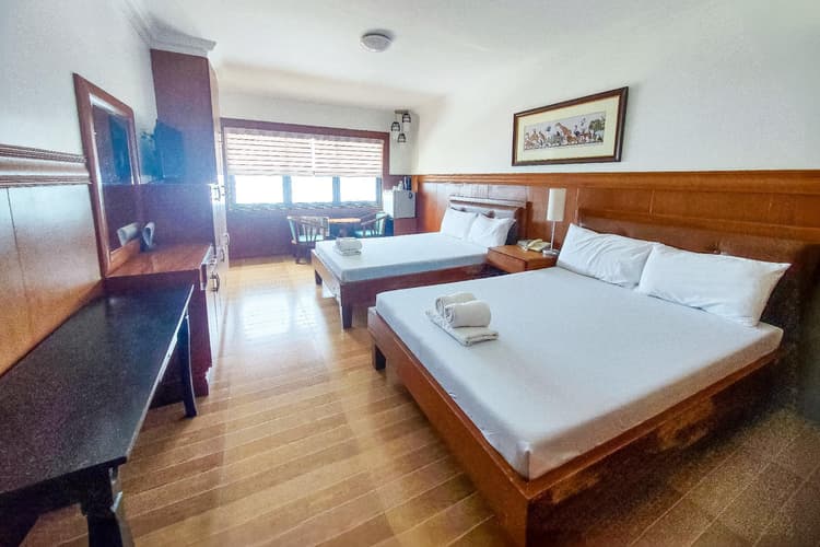 2 Double Beds - Seaside Grand Room