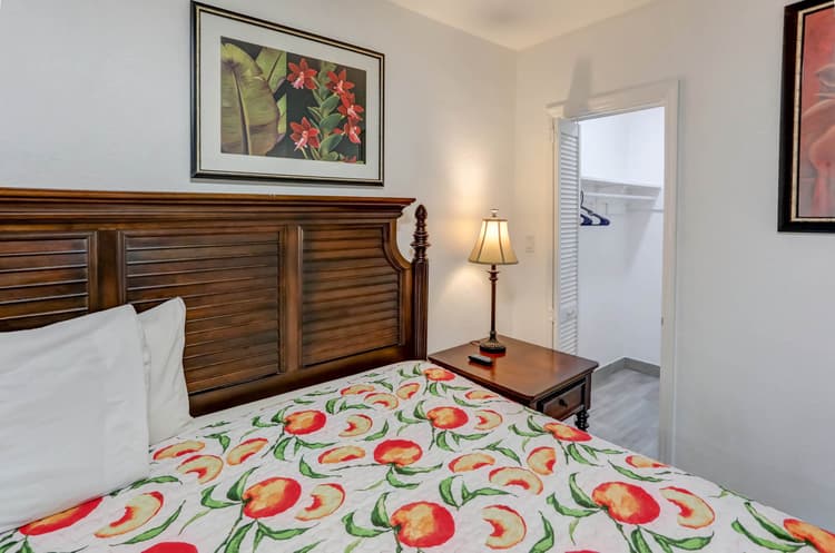 400 - Studio One Bed