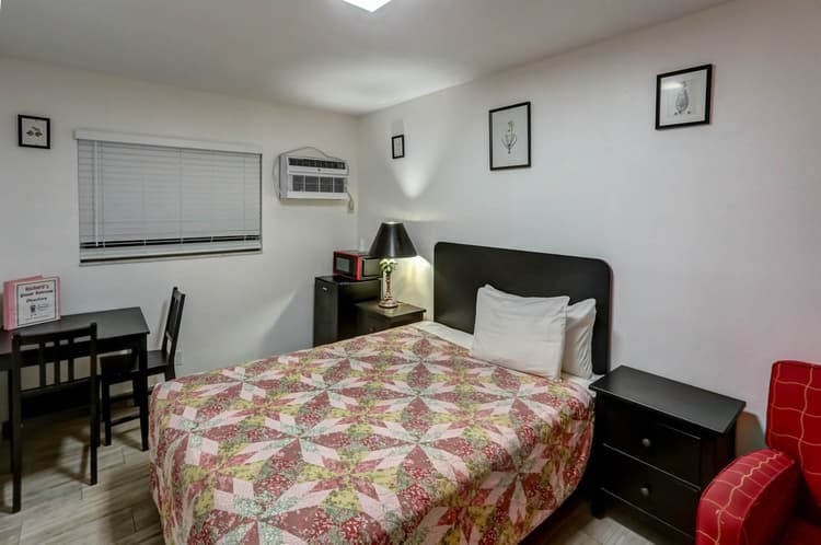 400 - Studio 2 Beds Disability