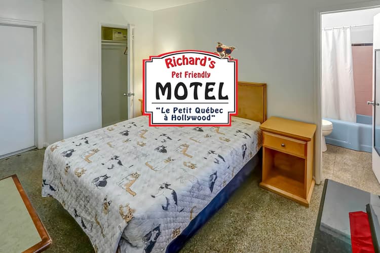 600 - Hotel Room