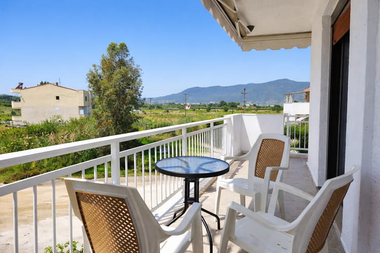 2 BR apartment 100 m from the beach