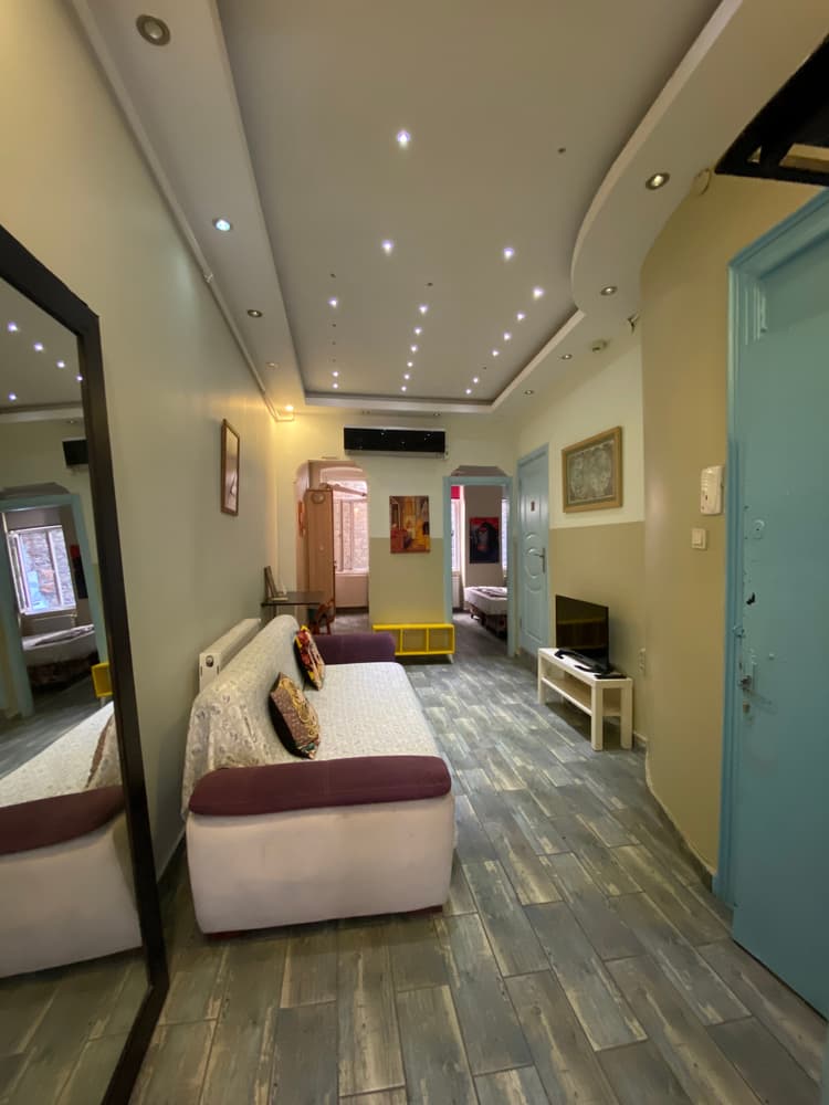 Entrance floor apartment