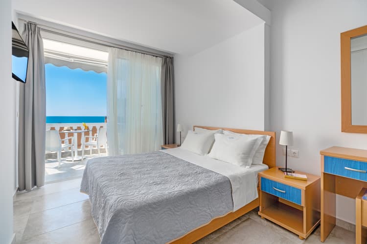 2bedroom with partial seaview
