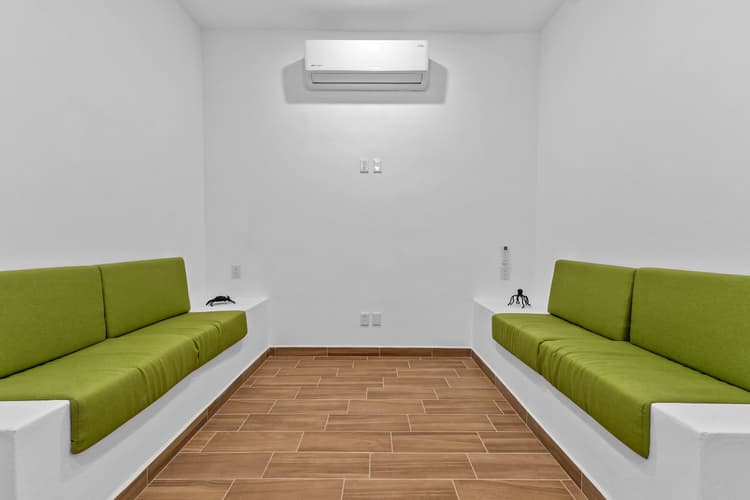 Casa Nacho Hotel, 2-Bedroom, 1-bath, Pool, Second Floor