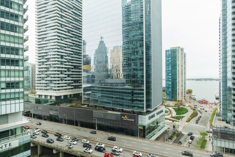 1312- 1BDR, 2 bed, 1 bath Across Scotibank Arena with parking