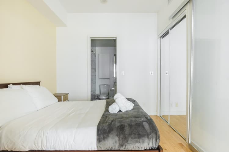 1312- 1BDR, 2 bed, 1 bath Across Scotibank Arena with parking