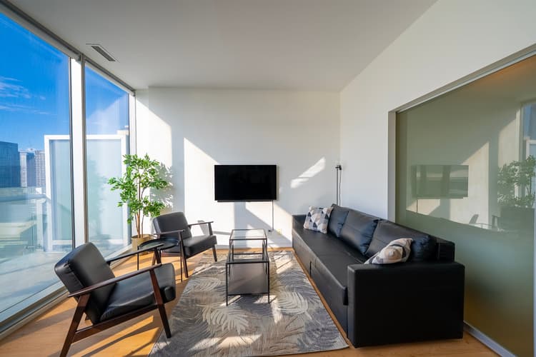 2905-1-bdr 1-bath Downtown with parking across Scotiabank Arena