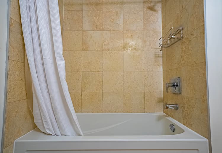 2905-1-bdr 1-bath Downtown with parking across Scotiabank Arena