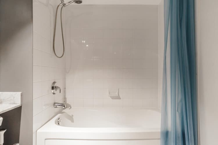 3905-3Bedroom Luxury City Views with parking