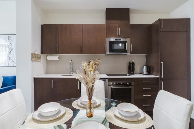 4105-Stylish Downtown Toronto Condo w/ Balcony
