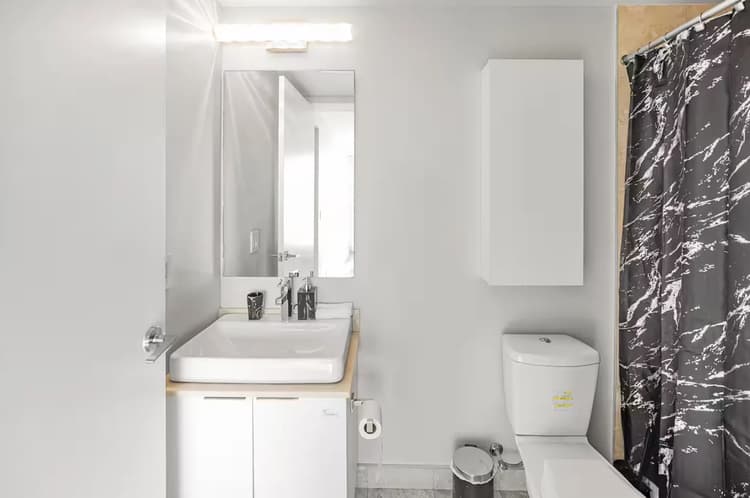 5903 - Luxe 3BR Condo CN Tower W/Parking