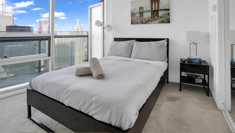 6709 - 67th Floor Sunset Skyline 3BDR Condo with Parking