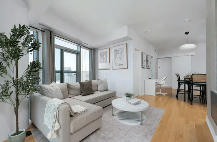 Spacious 3‑Bedroom High‑Floor Suite