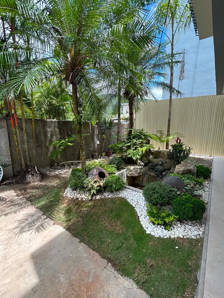 AMSTERDAM | Twin Bed Private Room | Residencia de Azucena | TACLOBAN CITY