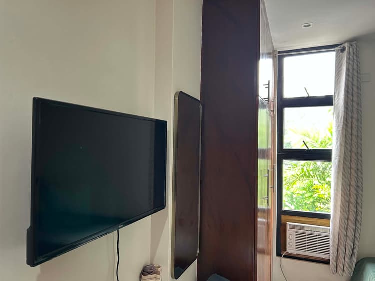 AMSTERDAM | Twin Bed Private Room | Residencia de Azucena | TACLOBAN CITY