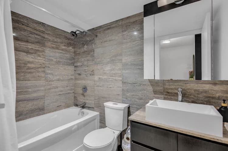 LUX 2 Bedroom, 2Bath Condo