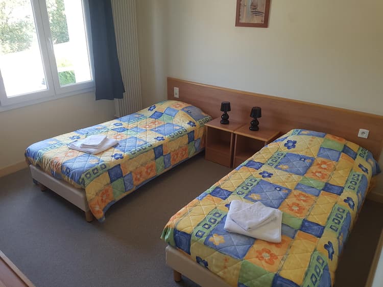chambre double  avec 2 lits séparés