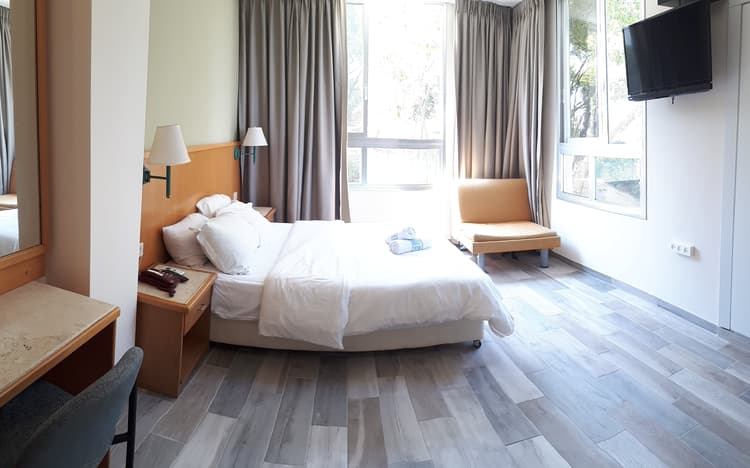 410 MAROM ROOM WITH  BAY AND CITY VIEWS  At Marom Hotel on 51, Palmach St.