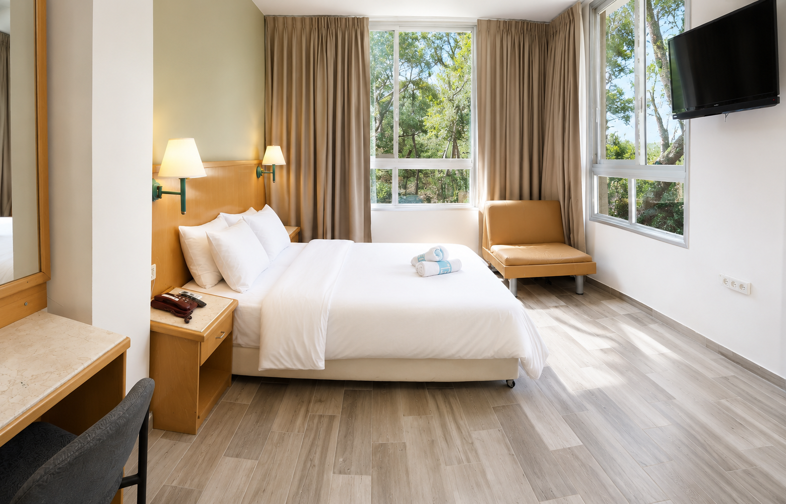 Residence  At Marom Hotel