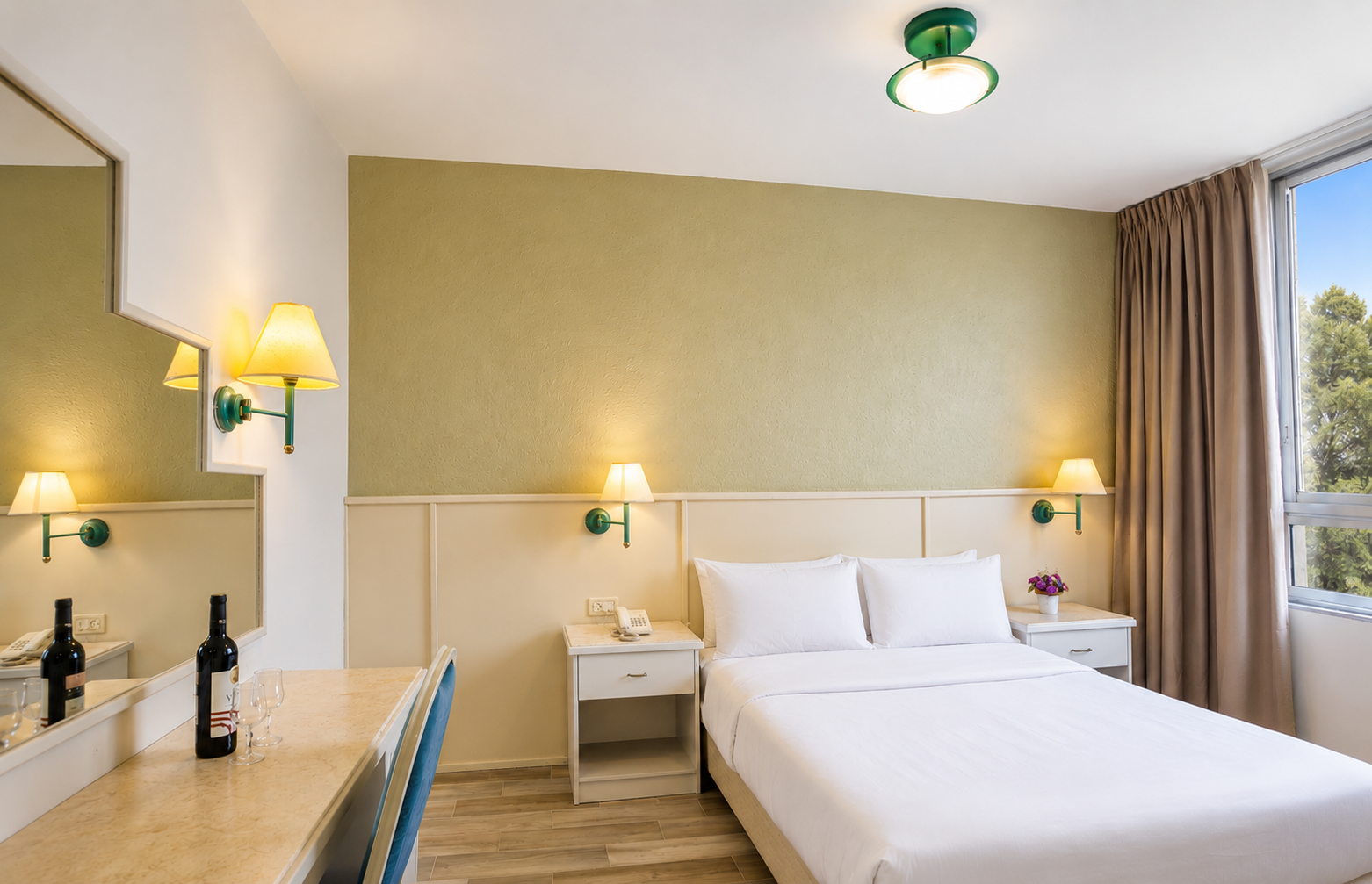 Residence  At Marom Hotel