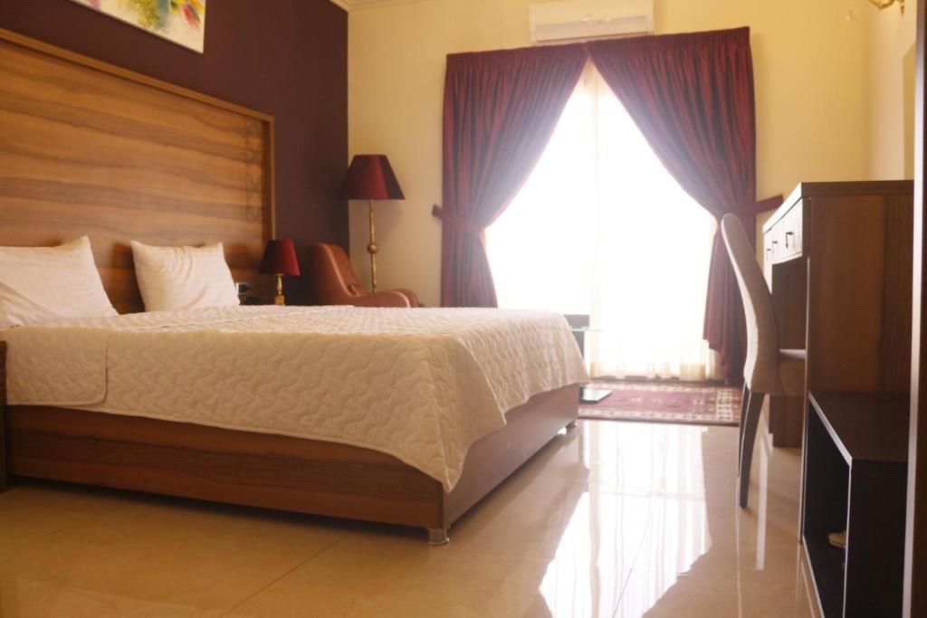 BISSAU ROYAL HOTEL Deluxe Double Room with Balcony