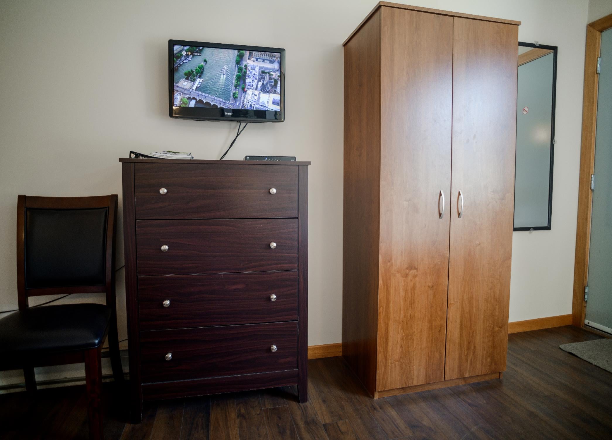 2 Double Beds - Max 4 Adults, 1 child   (ROOM 1)