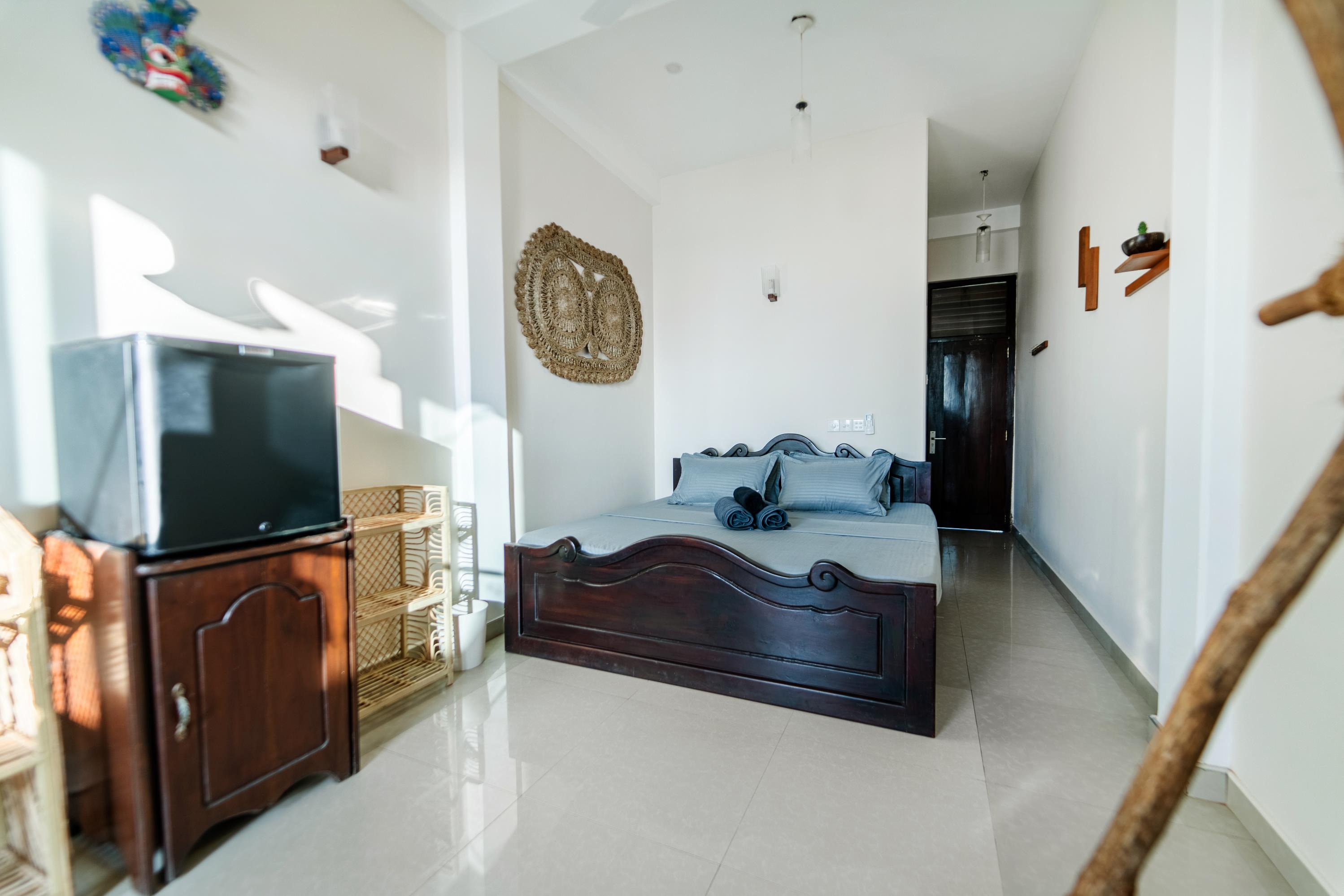 205 Double room with partial ocean view