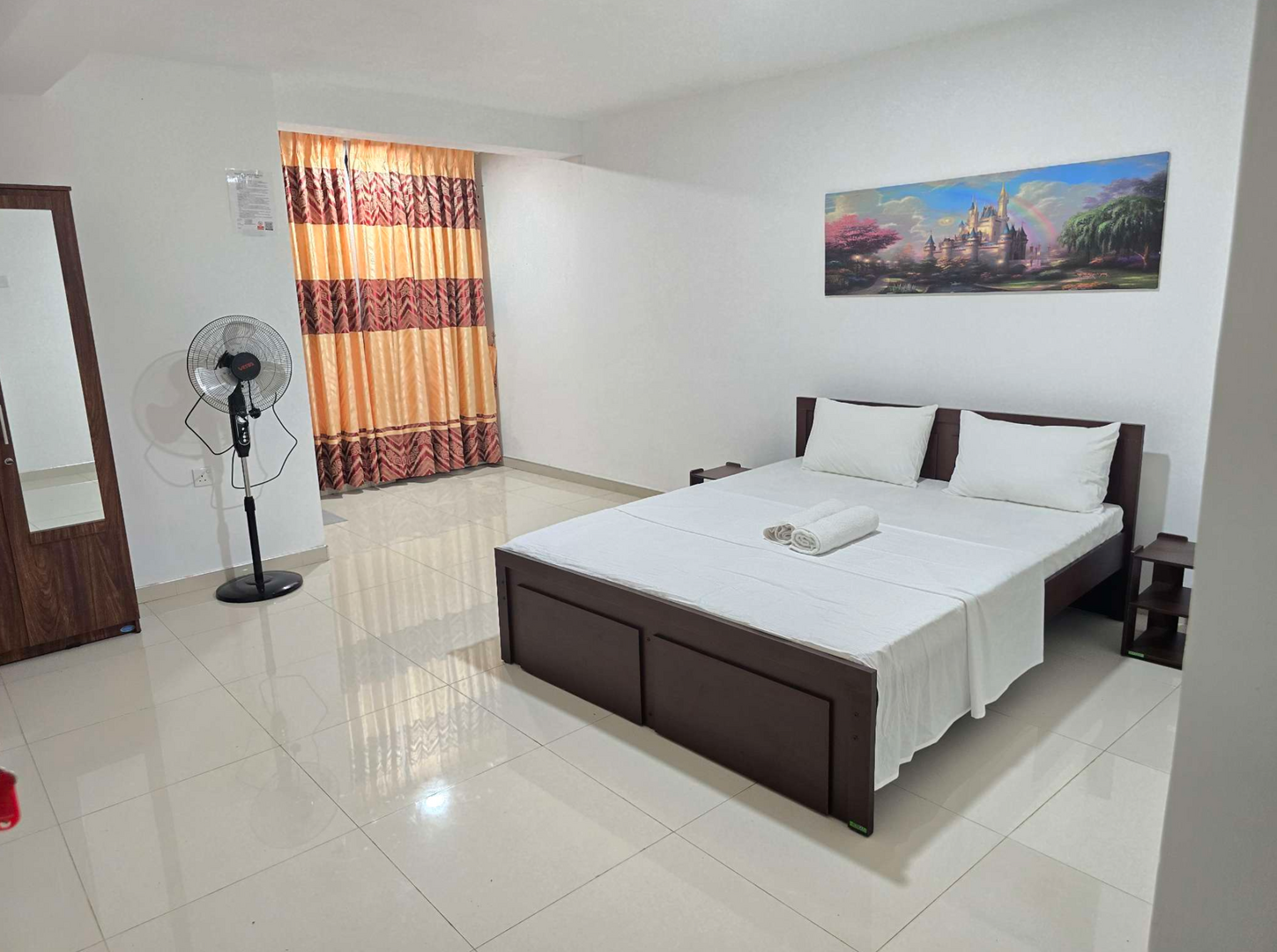 ROOM 3B2