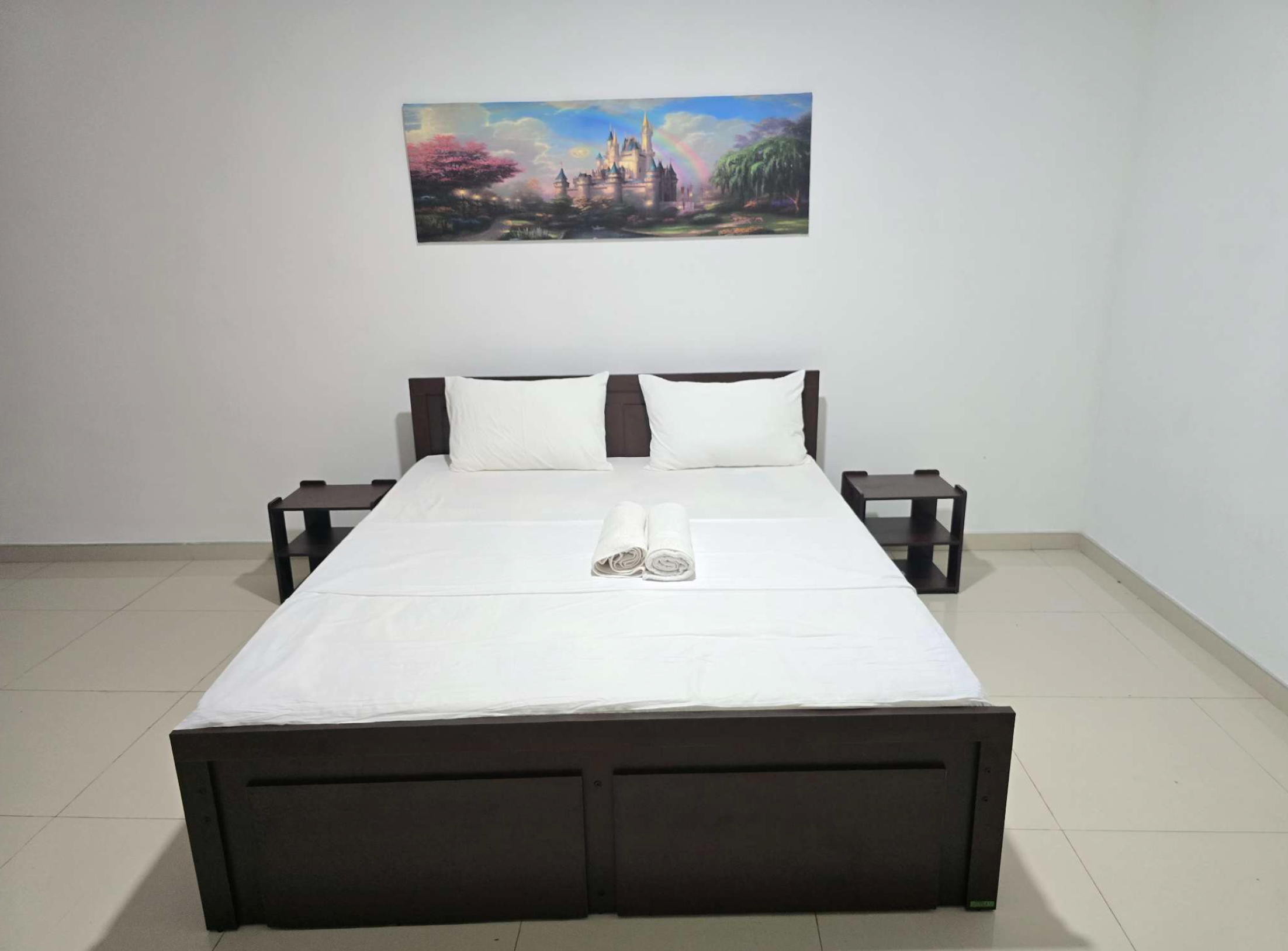 ROOM 3B2