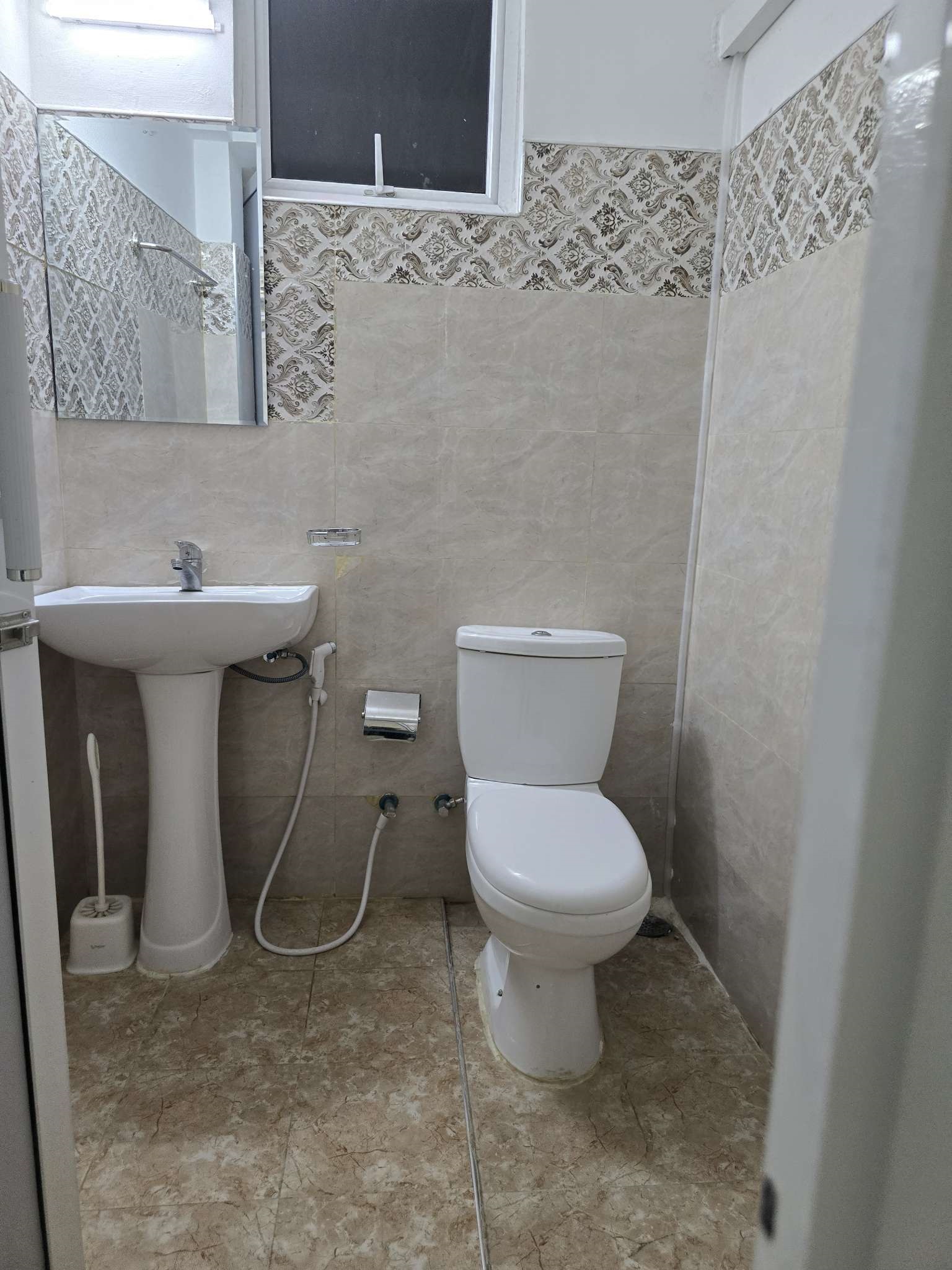 ROOM 4A1 (AIR CONDITIONED)