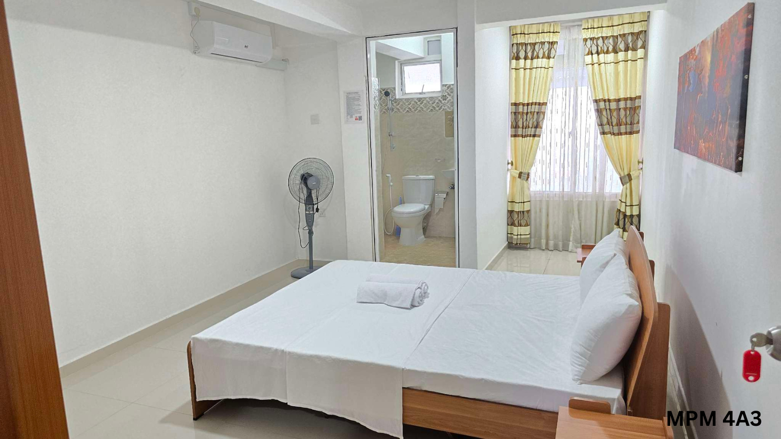 ROOM 4A3(AIR CONDITIONED)
