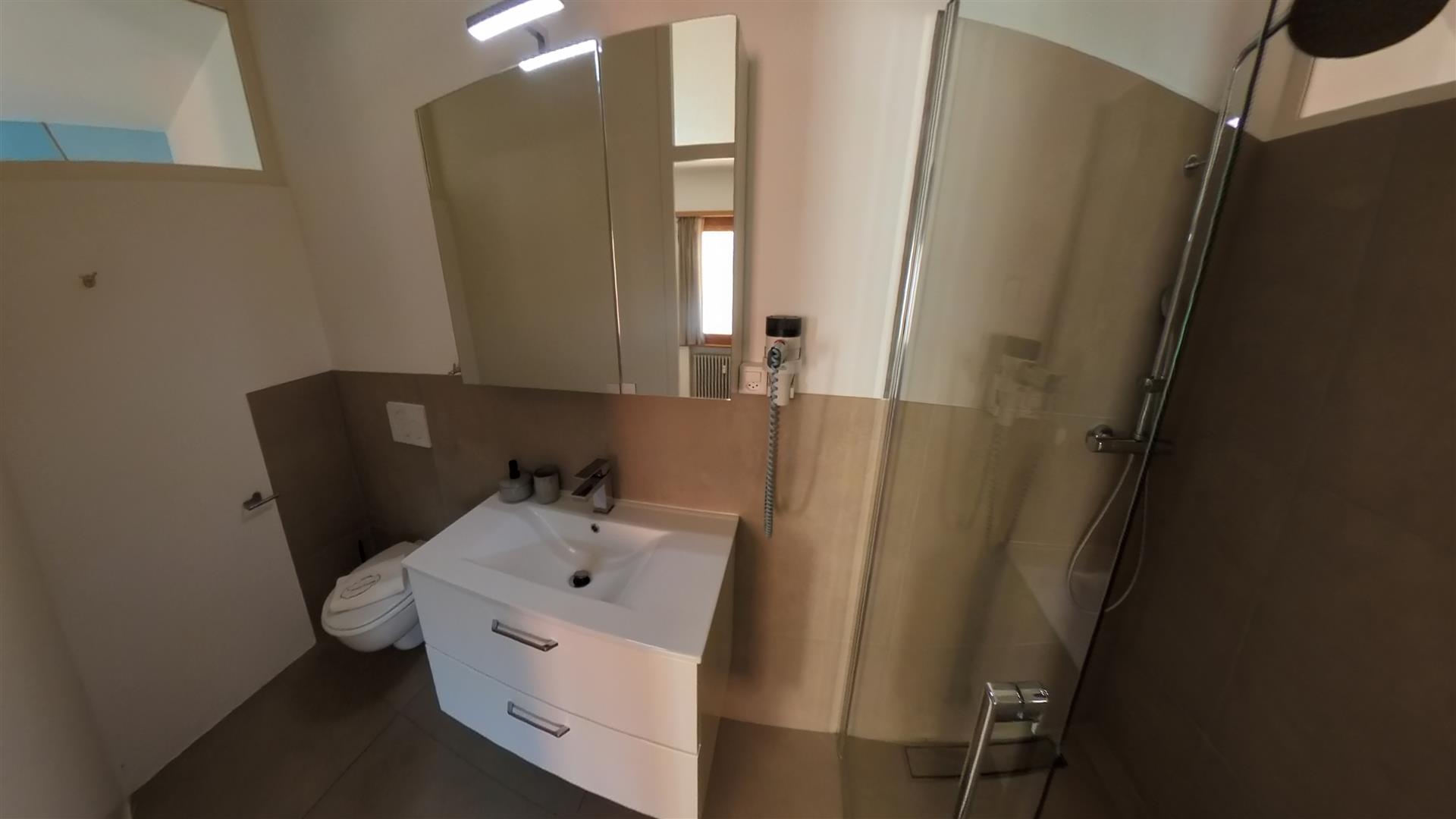 105 - Camera doppia familiare