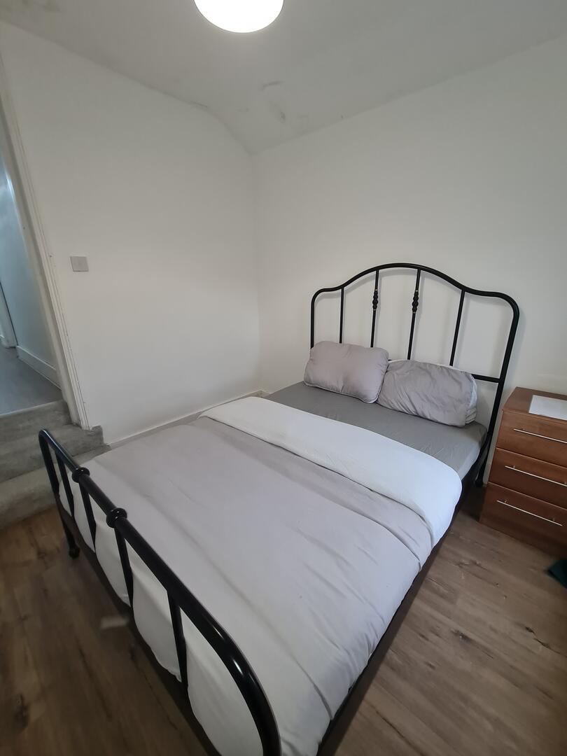 The Oaks - Room 4 
