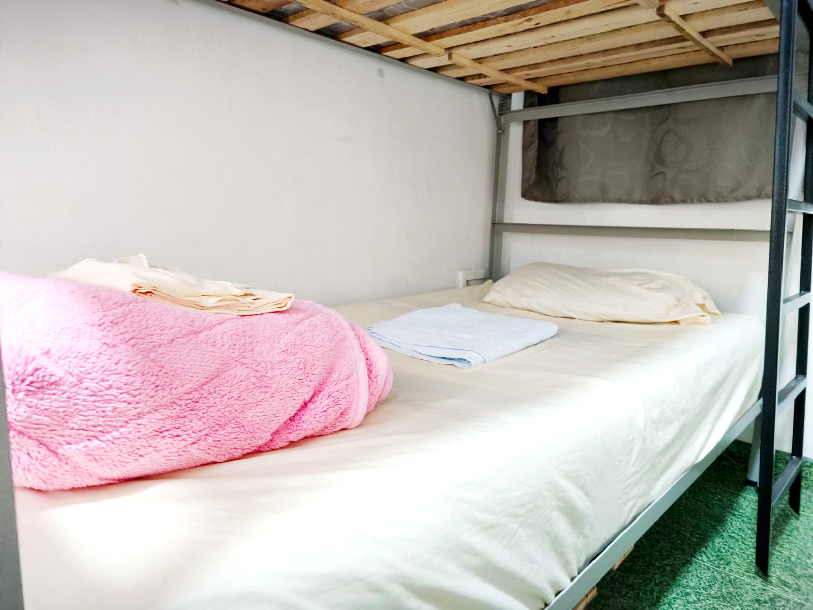 Sami - Yachi - Room